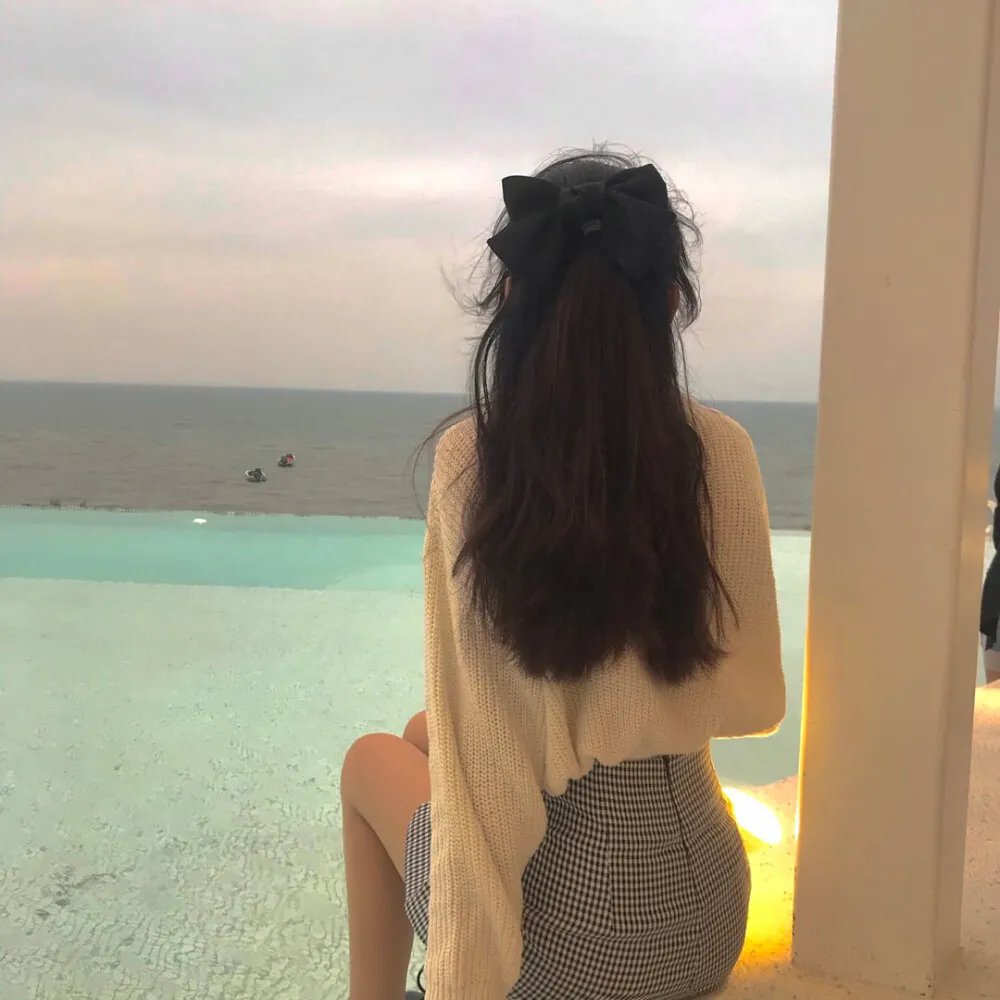 蒂拉和兰妮劫火车